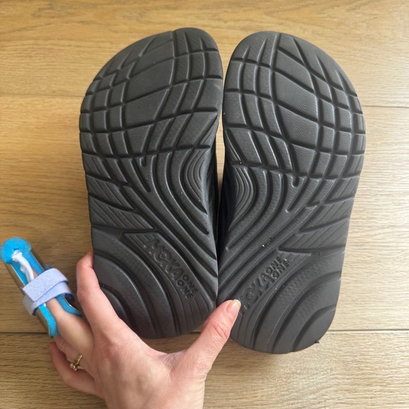 HOKA ONE ONE Women's Ora Recovery Slide 2 Sandal - Picture 6 of 7